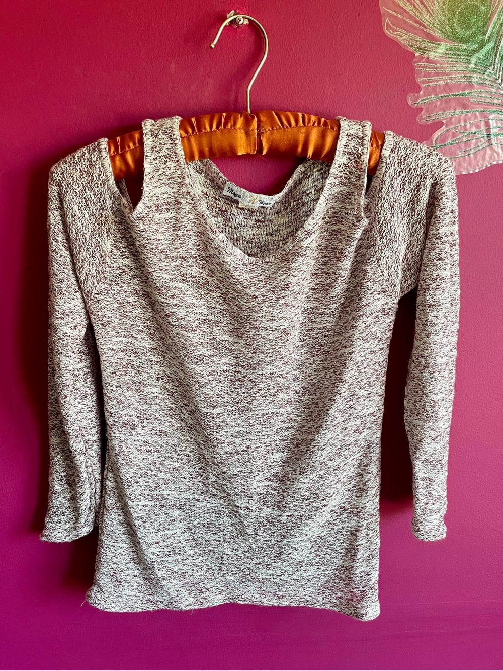 Women's Heathered Long-Sleeve Cold-Shoulder Top - Beige/red
